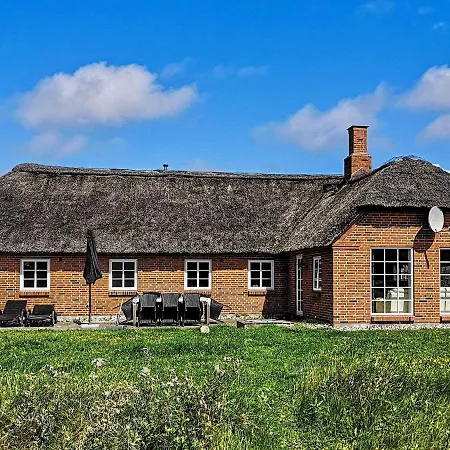 Four-bedroom In Ulfborg 7 Feriehus